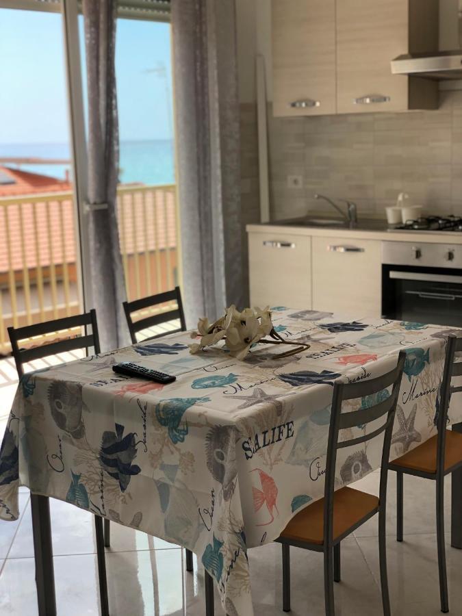 ヴェンティミーリアCasa Di Gio'アパートメント エクステリア 写真